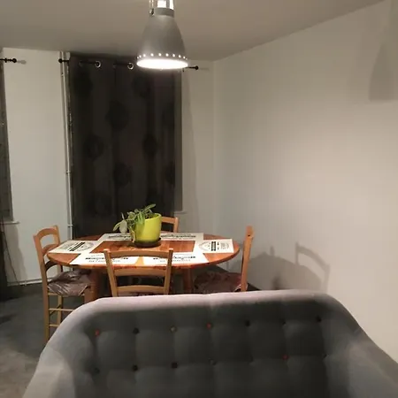 Nyaraló De Vac's Et D'affaires A